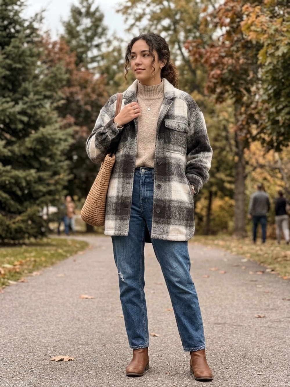 Old Navy Women’s Black & White Plaid Teddy Shacket